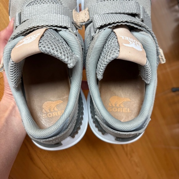 Sorel Kinetic Lite Strap Up Sneakers Shoes Dove Gray Tan Khaki Women's Size 8.5 - Picture 7 of 13